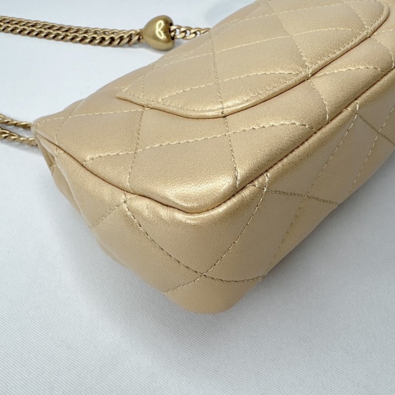 CHANEL Mini Coco愛心金球方胖-15