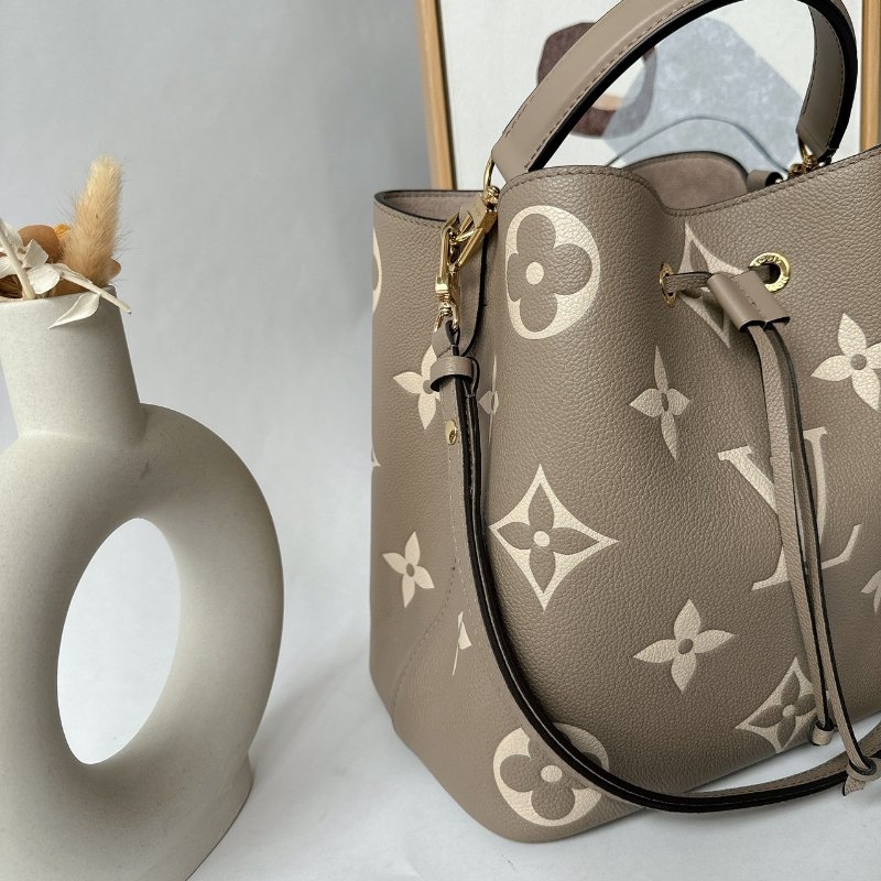 LV Neonoe MM 斑鳩灰大花束口水桶包 附萬用包 M45555-6