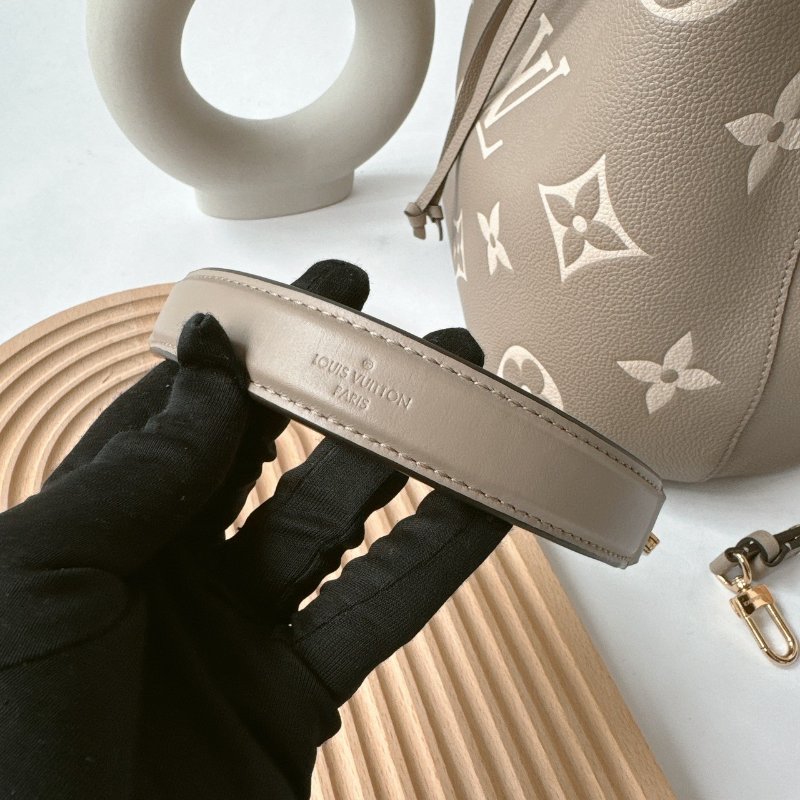 LV Neonoe MM 斑鳩灰大花束口水桶包 附萬用包 M45555-10