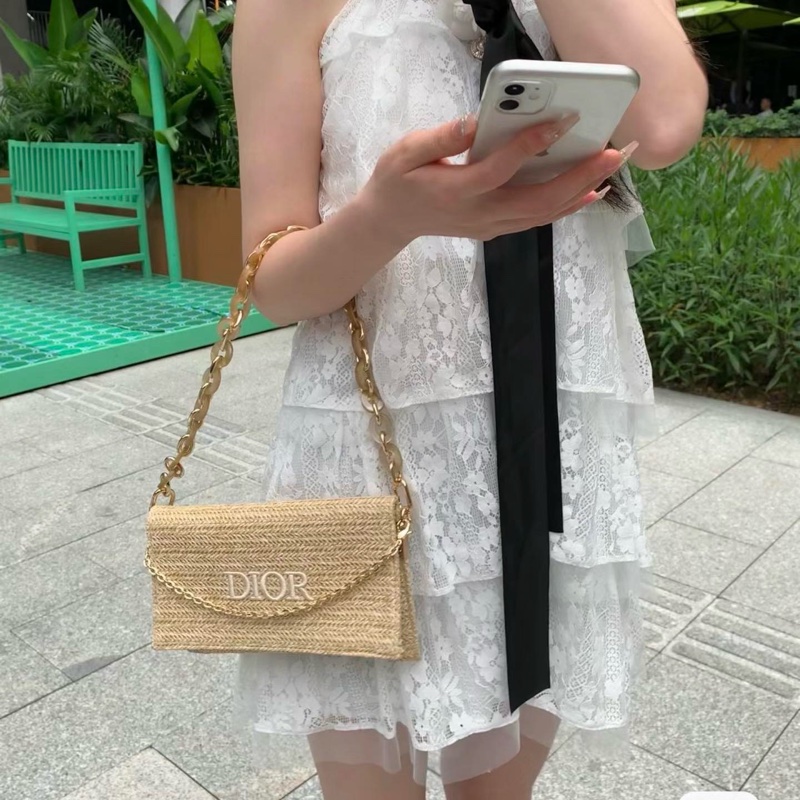 Dior迪奧手拿鏈條草編包-16