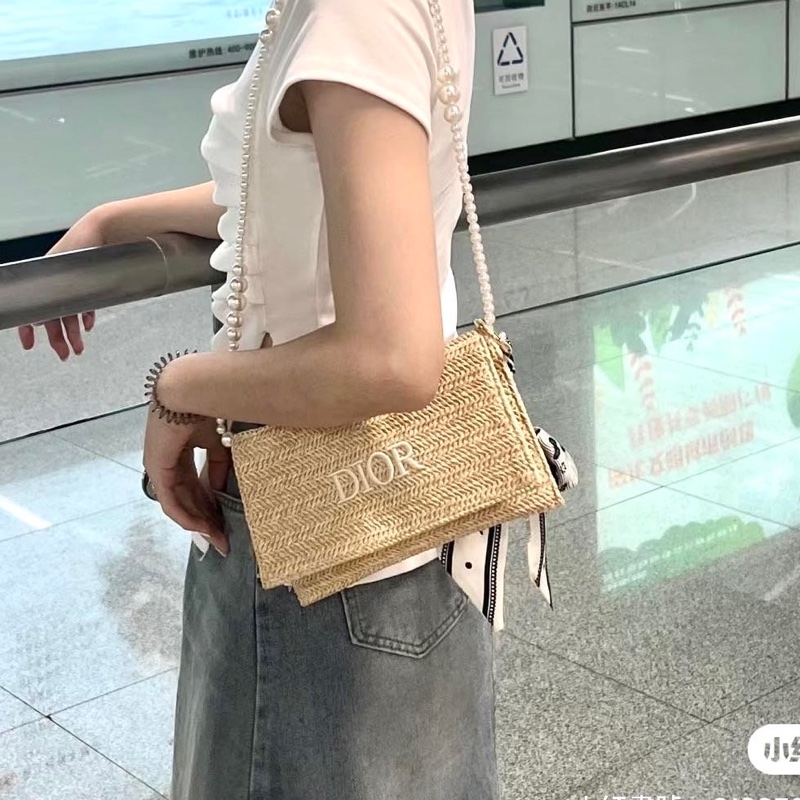 Dior迪奧手拿鏈條草編包-17