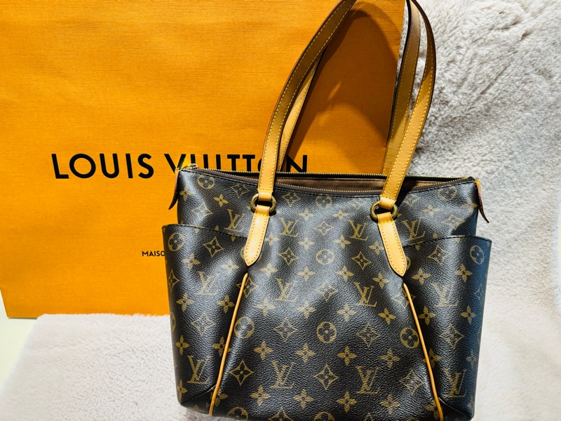 LV閒置正品 經典老花TotallyPM 托特包 肩背包-1