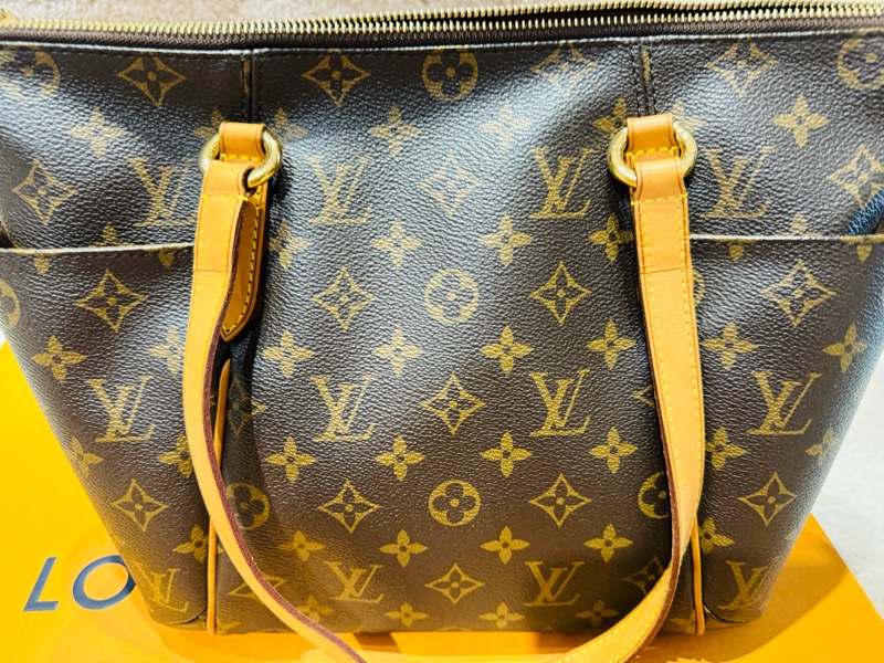 LV閒置正品 經典老花TotallyPM 托特包 肩背包-11