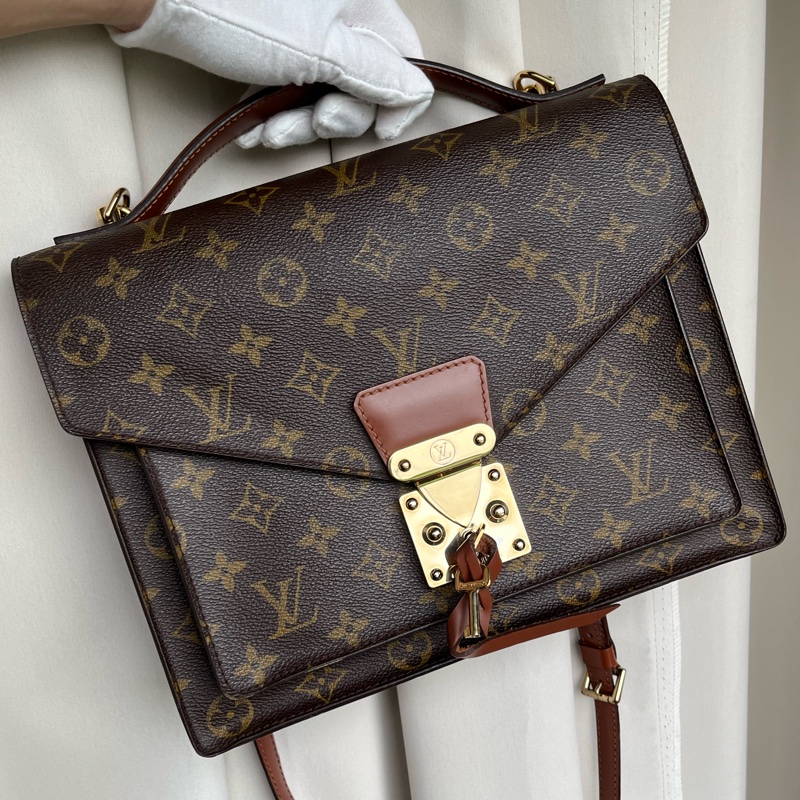 （實品超美）LV M51185 老花 海盜包 郵差包 五金發亮✨肩背包 手提包 附原廠鑰匙一支、原廠背帶-0