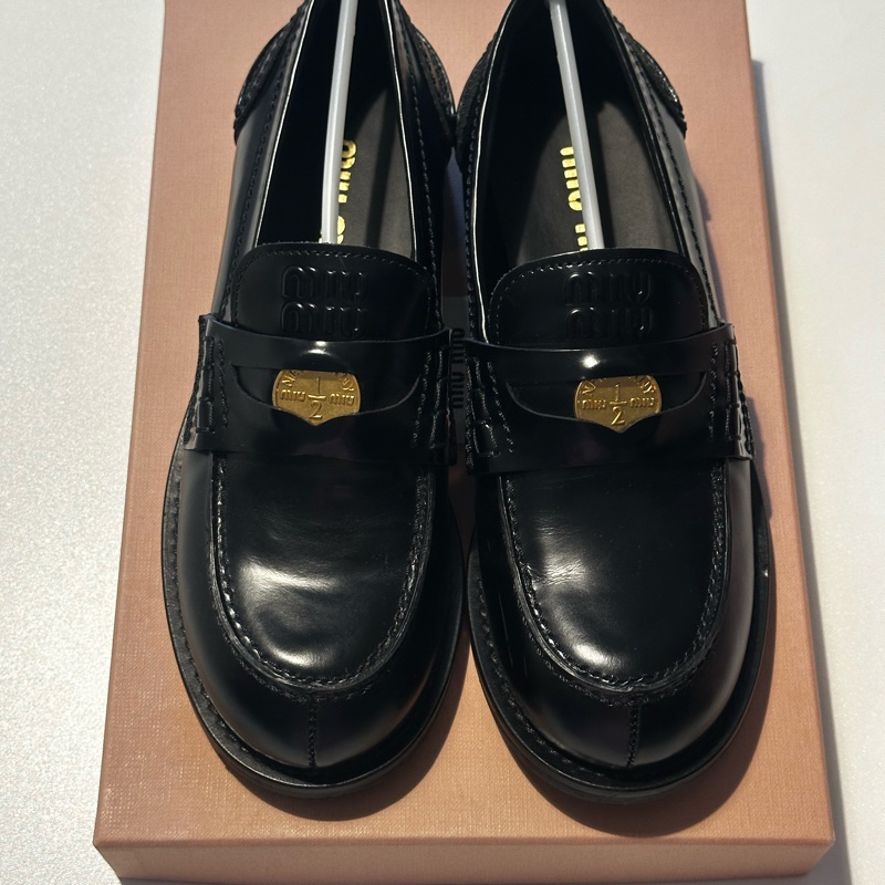 Miu Miu leather penny loafer 金幣樂福鞋36-0