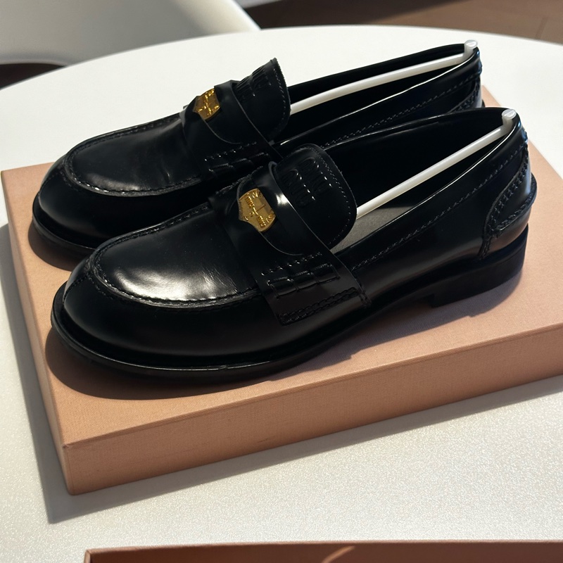 Miu Miu leather penny loafer 金幣樂福鞋36-1