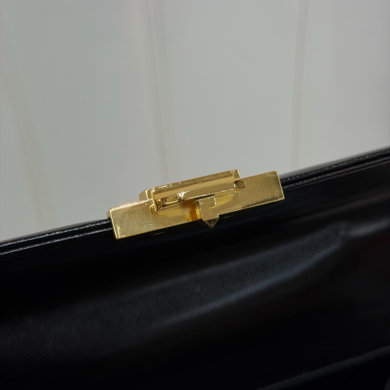 Versace Kelly 手提包 X079-51