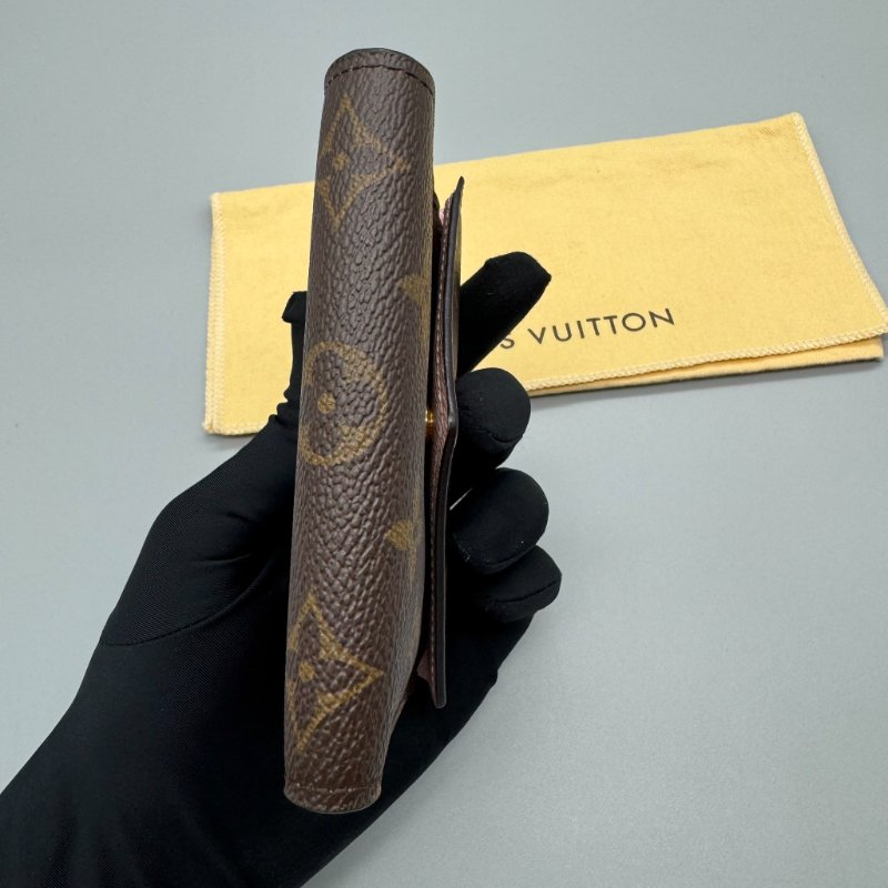 LV 三折豆豆錢包-8
