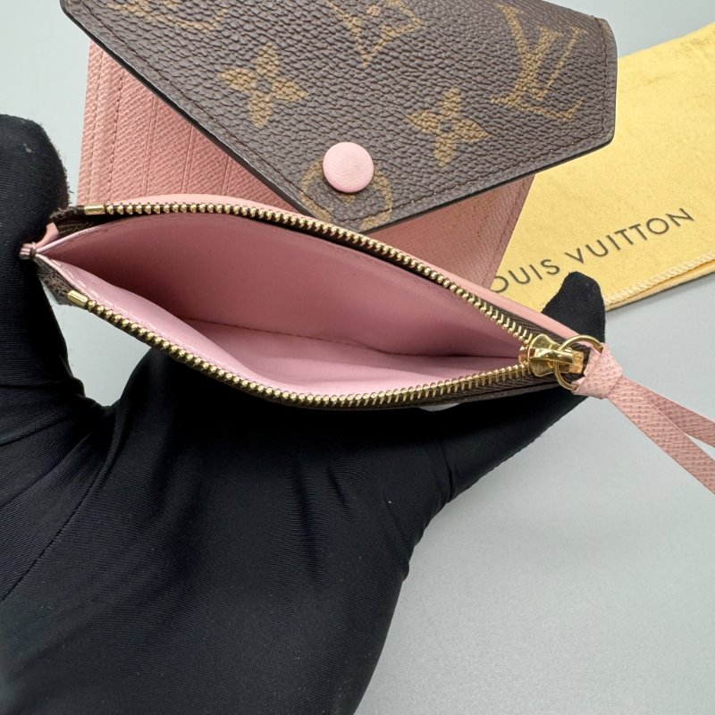 LV 三折豆豆錢包-10