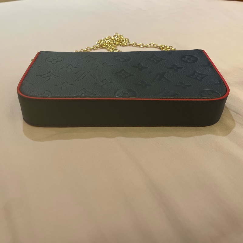 LV 路易威登 海軍藍 紅邊 雙拚色 皮革 壓紋 三合一 金鍊 信封 WOC包 M64099 鏈子包 單肩包-7