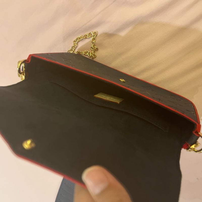 LV 路易威登 海軍藍 紅邊 雙拚色 皮革 壓紋 三合一 金鍊 信封 WOC包 M64099 鏈子包 單肩包-8