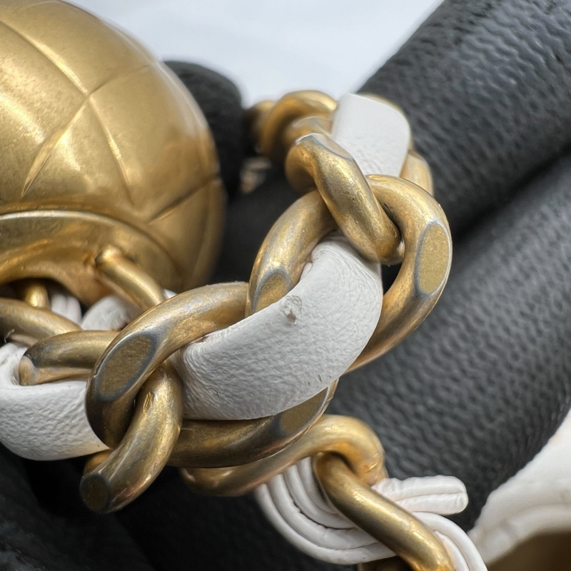 Chanel 白色金球方胖子 17cm-13