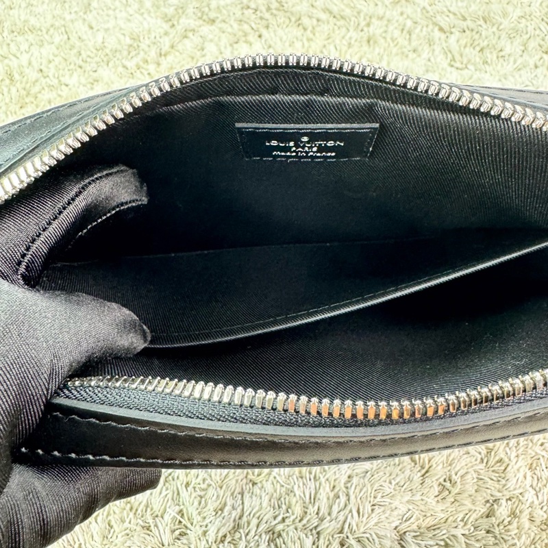 LV N50017 TRIO棋盤格LOGO Damier Graphite帆布男士三合一斜背郵差包(黑灰)  ⭕️晶片款⭕️近新閒置品⭕️-22