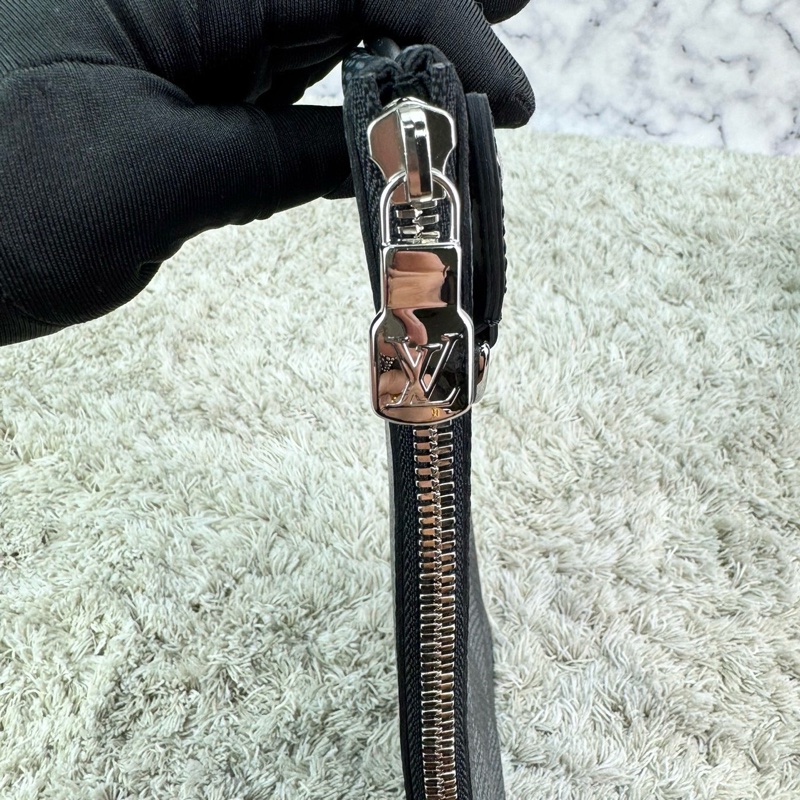 LV N50017 TRIO棋盤格LOGO Damier Graphite帆布男士三合一斜背郵差包(黑灰)  ⭕️晶片款⭕️近新閒置品⭕️-31