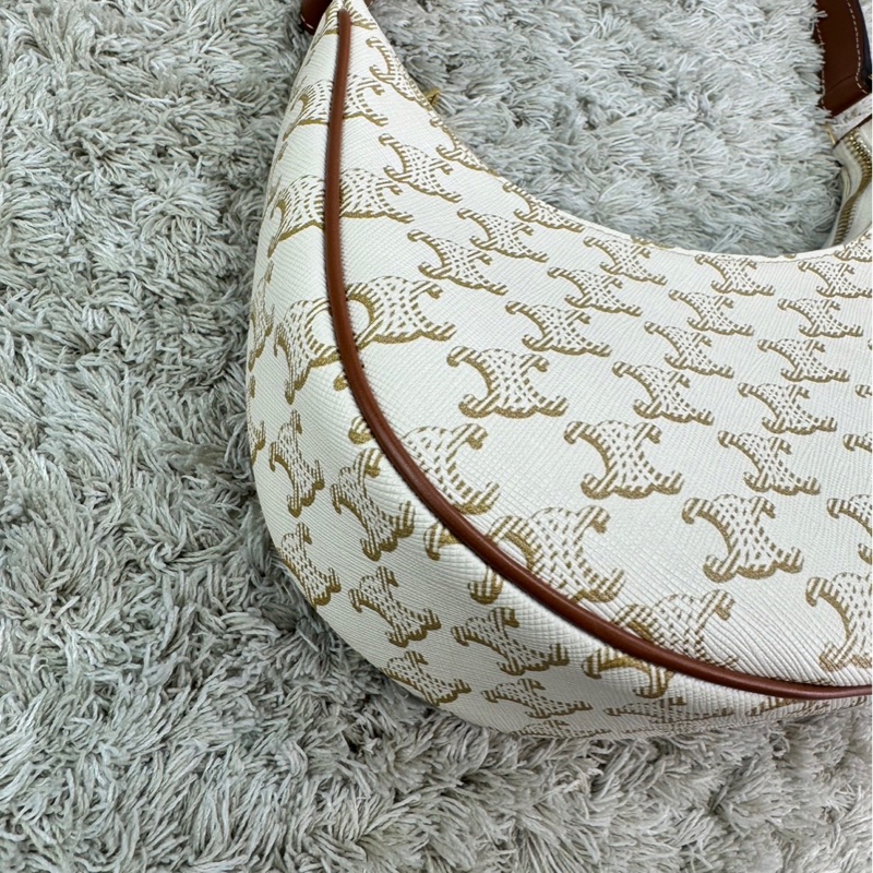 Celine Ava 復古老花腋下包 月亮包 白色-19