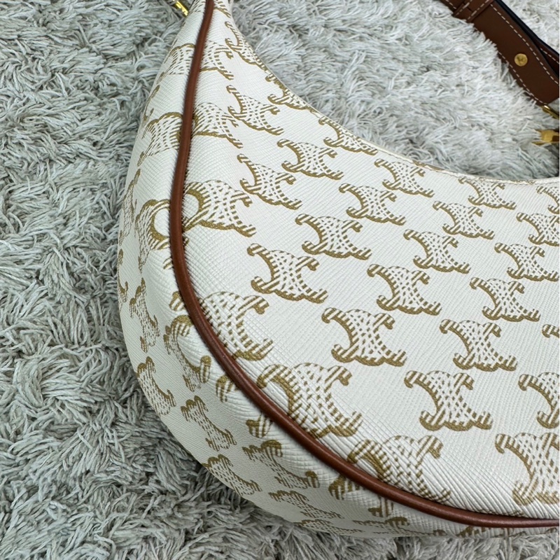 Celine Ava 復古老花腋下包 月亮包 白色-21