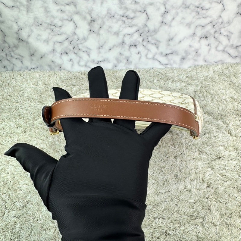 Celine Ava 復古老花腋下包 月亮包 白色-24