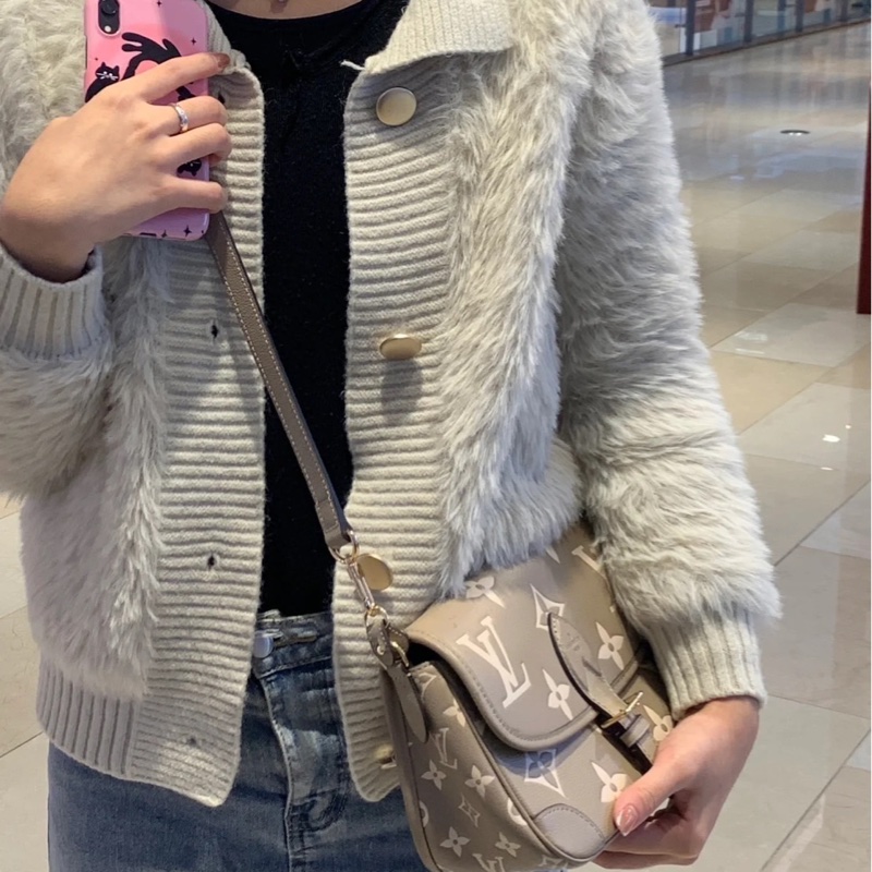 LV M46583經典Diane系列Empreinte牛皮肩/斜背包(米色)-2