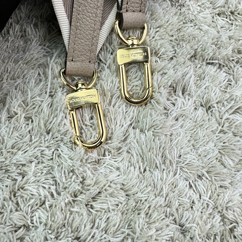 LV M46583經典Diane系列Empreinte牛皮肩/斜背包(米色)-28