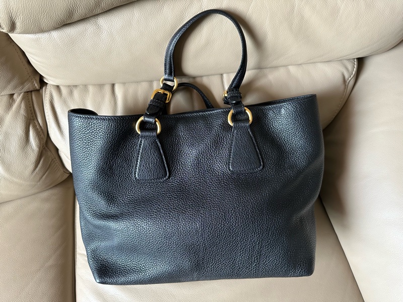 Prada復古荔枝皮Tote Bag-1