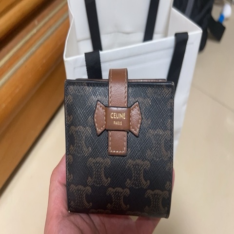 651372vcqc18425