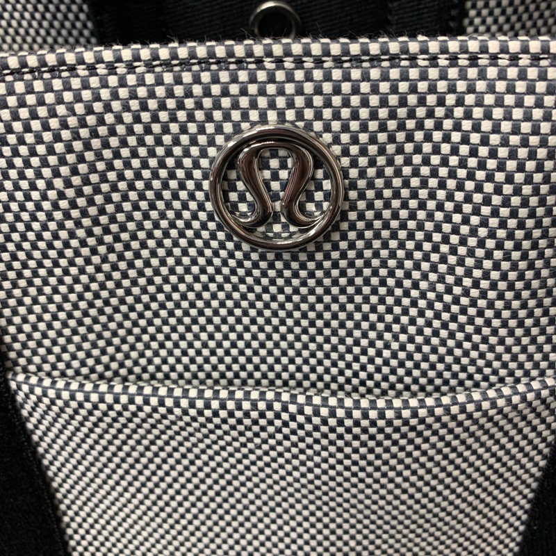 全新Lululemon Two-Tone Canvas Tote Bag Mini 4.5L 黑色迷你號-4