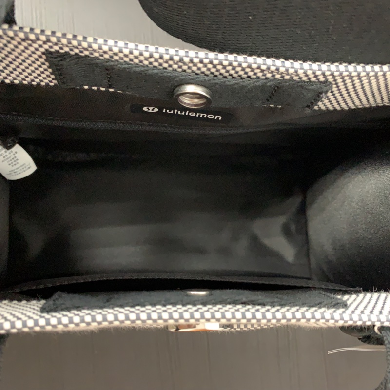 全新Lululemon Two-Tone Canvas Tote Bag Mini 4.5L 黑色迷你號-5