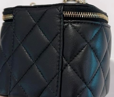 【哥吉拉精品時尚】Chanel 足球小盒子 logo膜未撕 (誠可議🔪勿擾)-14