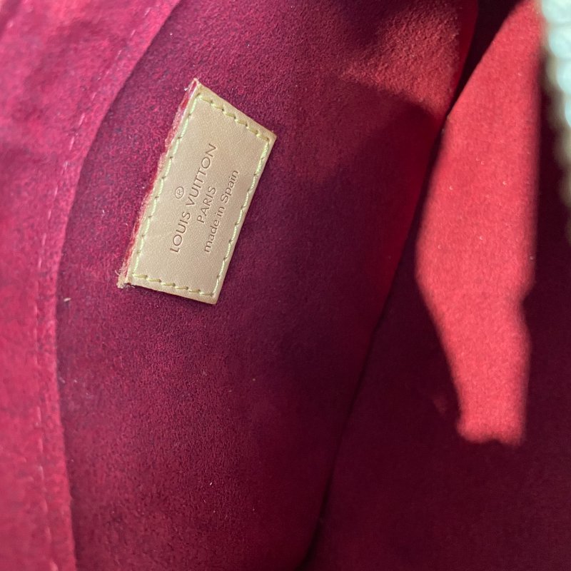 LV 豆腐包/小方包/斜背包-16