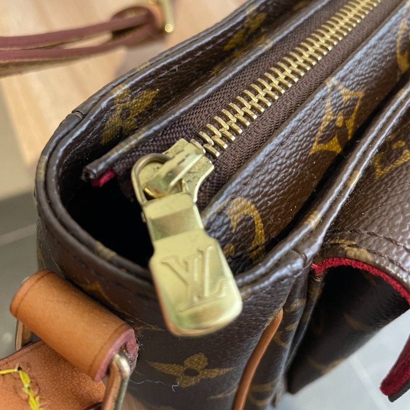 LV 豆腐包/小方包/斜背包-9