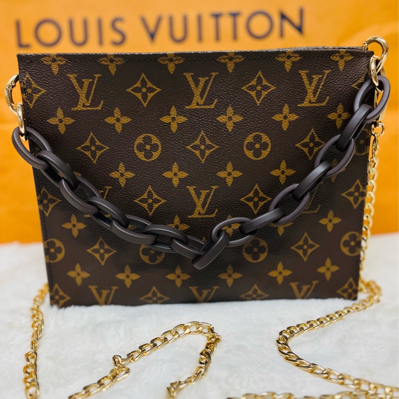 LV原花m47542手拿包 洗漱包-0