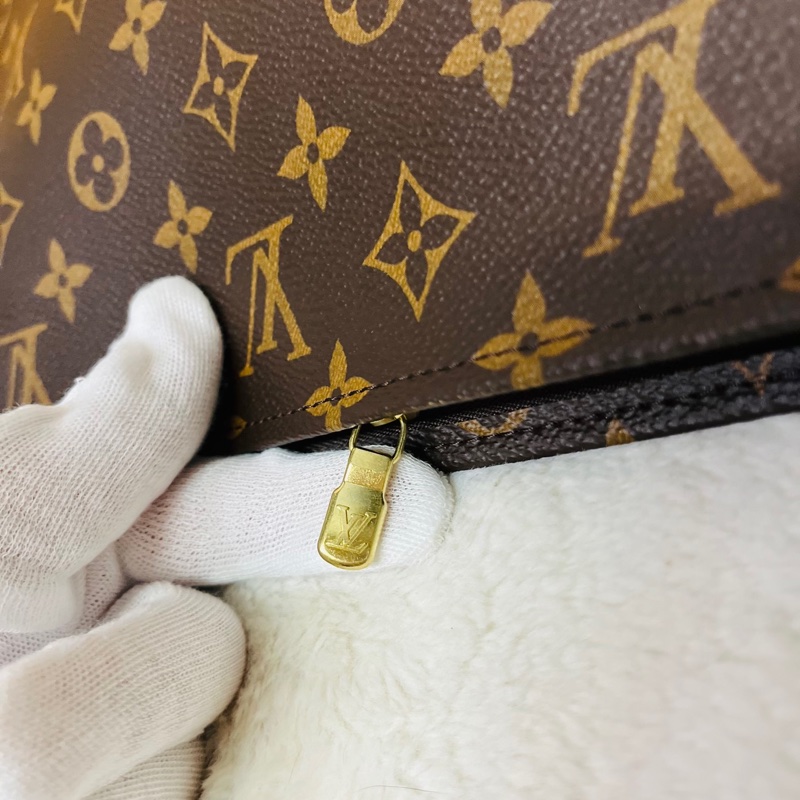 LV原花m47542手拿包 洗漱包-17