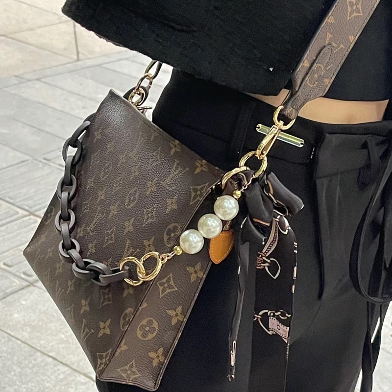 LV原花m47542手拿包 洗漱包-28