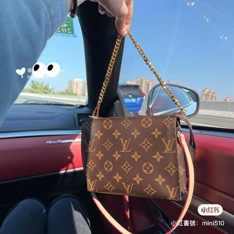 LV原花m47542手拿包 洗漱包-29