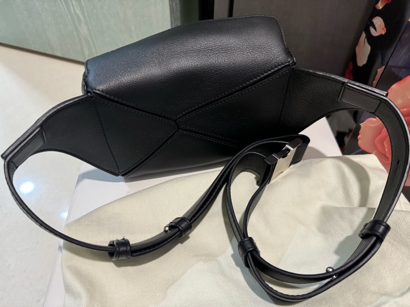 Mini Puzzle Bumbag 經典小牛皮腰包-3