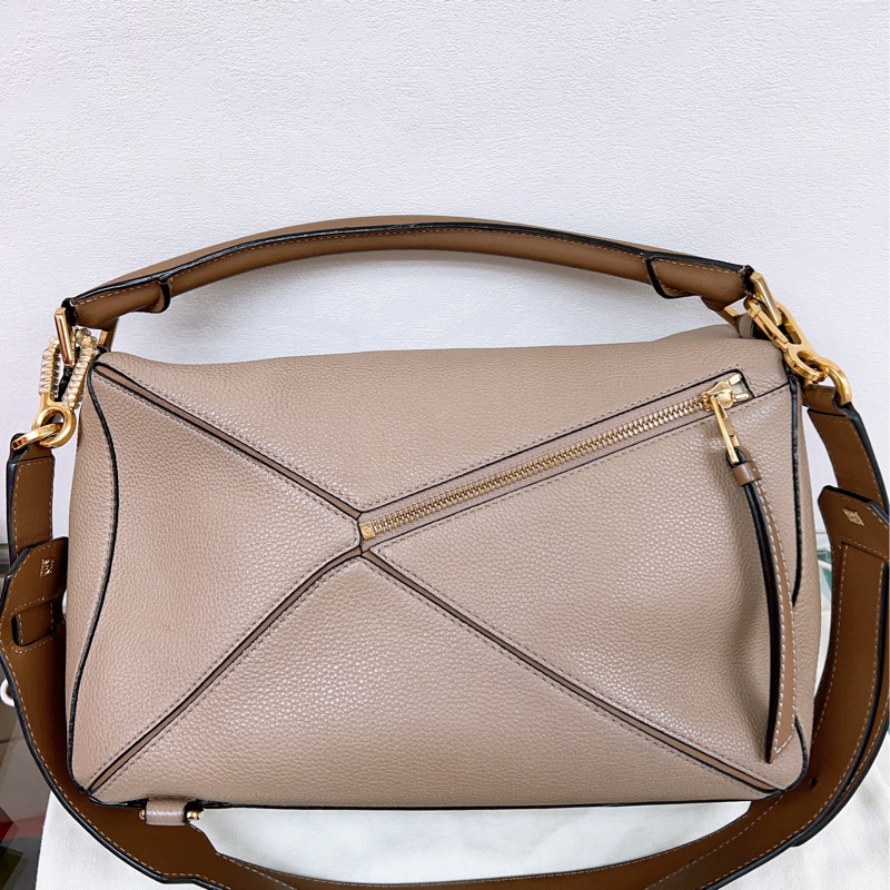 (已出❌) Loewe puzzle medium 幾何包 中號 沙色-1