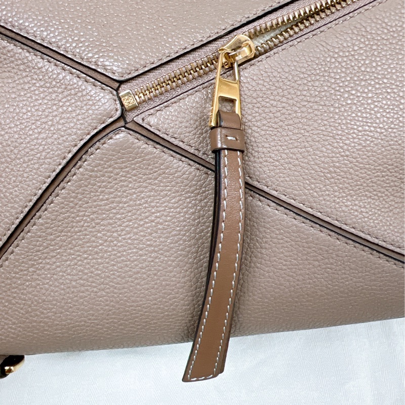 (已出❌) Loewe puzzle medium 幾何包 中號 沙色-12