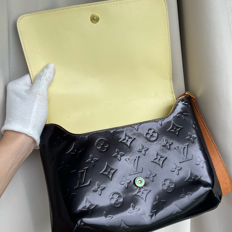 LV 老花 肩背包 腋下包 男女通用 黑 五金發亮-23