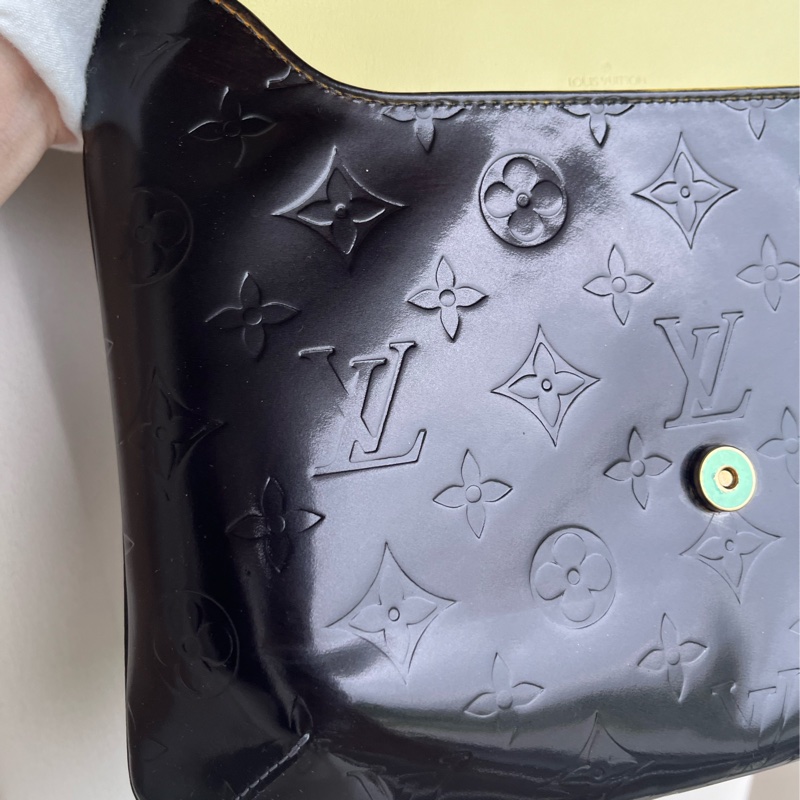 LV 老花 肩背包 腋下包 男女通用 黑 五金發亮-24