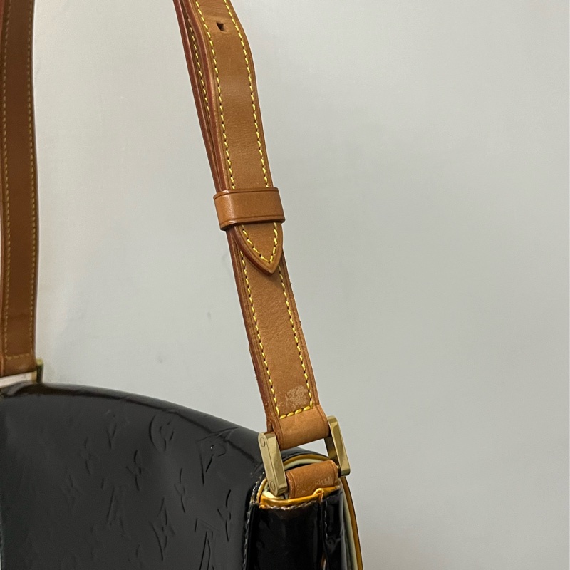 LV 老花 肩背包 腋下包 男女通用 黑 五金發亮-33