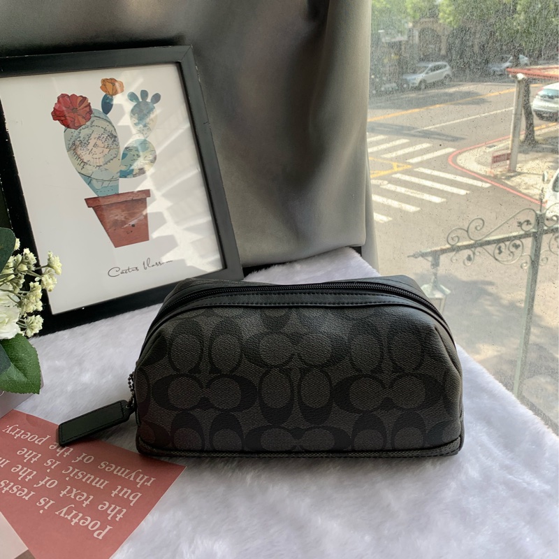 Coach CC Logo 萬用拉鍊收納包(黑灰色)-2