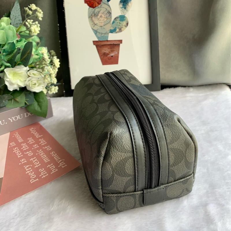 Coach CC Logo 萬用拉鍊收納包(黑灰色)-3