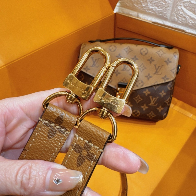 LV拼色郵差包-13