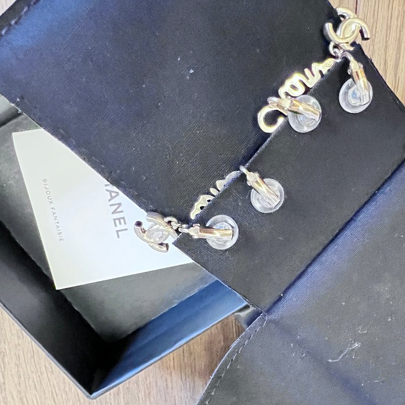 Chanel 香奈兒 書包釦 字母 耳環 耳夾-2