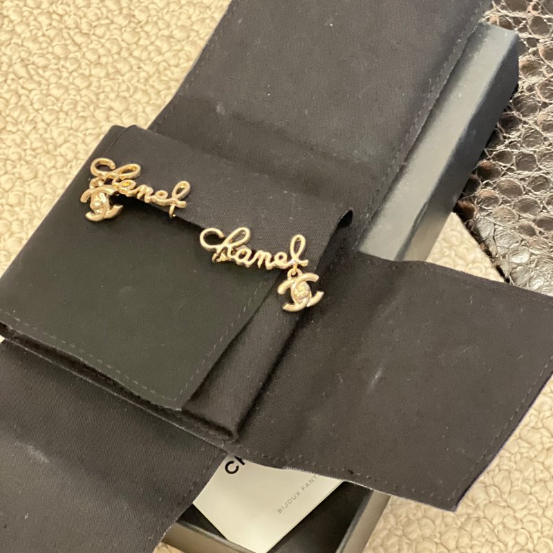 Chanel 香奈兒 書包釦 字母 耳環 耳夾-5