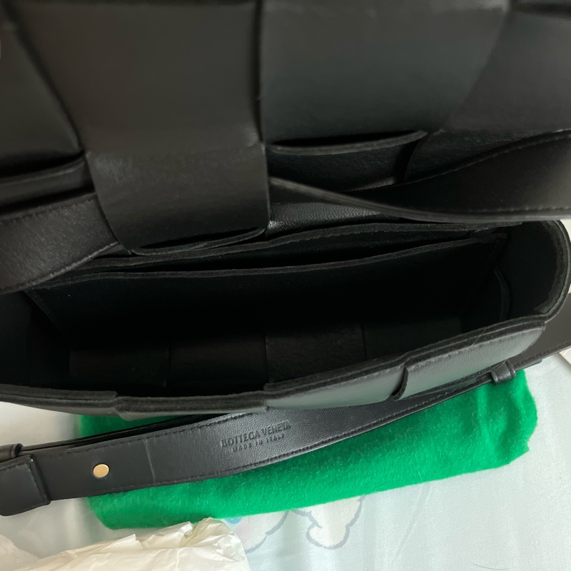 BOTTEGA VENETA cassette 八格 小羊皮-10