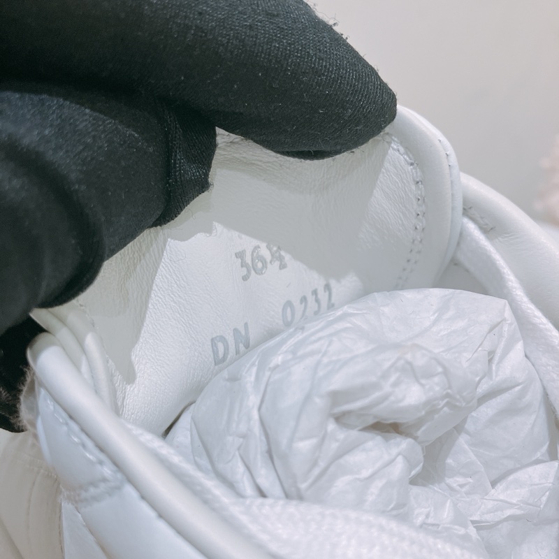 GIVENCHY 紀梵希運動型皮製休閒鞋CITY SPORT SNEAKERS-10