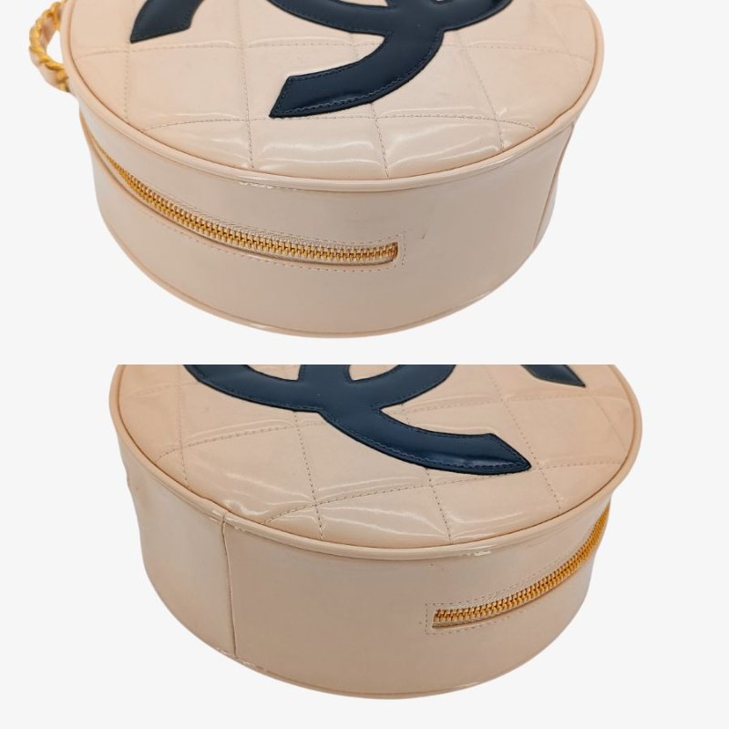 CHANEL Vintage Beige Patent Leather Round Vanity Handbag-3