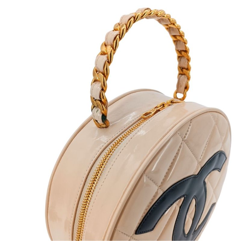 CHANEL Vintage Beige Patent Leather Round Vanity Handbag-7