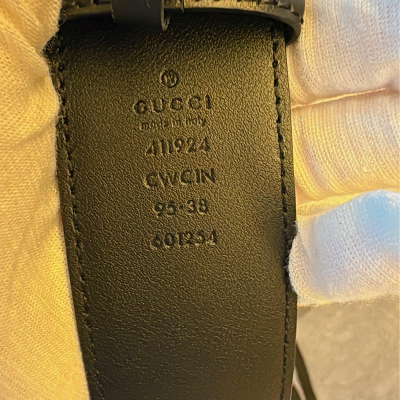 GUCCI 男士銀扣皮帶 經典壓紋 95cm-10